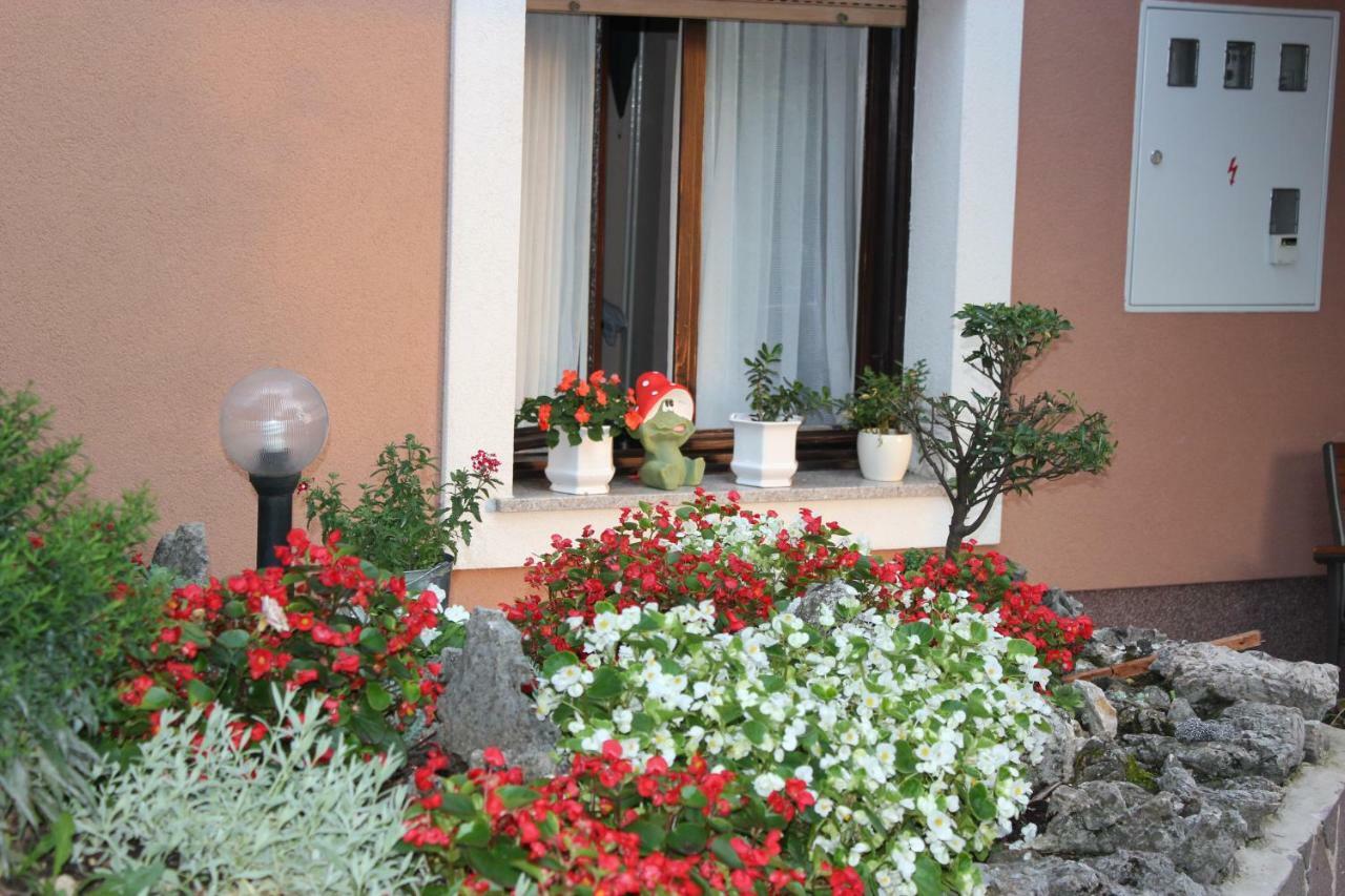 Apartamento Tutnovo 13 Rijeka Exterior foto